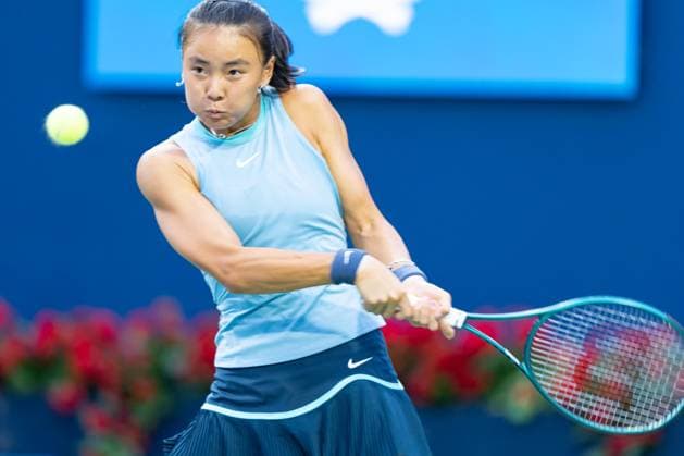 TORONTO, ON - AUGUST 08: Yue Yuan of China hits a shot during her second round match of the National Bank Open, part of the WTA, Tennis Damen Tour, at Sobeys Stadium on August 8, 2024 in Toronto, Canada. (Photo by Julian Avram Icon Sportswire) TENNIS: AUG 08 National Bank Open EDITORIAL USE ONLY Icon2408080365