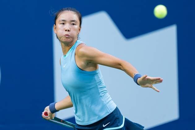 TORONTO, ON - AUGUST 08: Yue Yuan of China hits a shot during her second round match of the National Bank Open, part of the WTA, Tennis Damen Tour, at Sobeys Stadium on August 8, 2024 in Toronto, Canada. (Photo by Julian Avram Icon Sportswire) TENNIS: AUG 08 National Bank Open EDITORIAL USE ONLY Icon2408080370