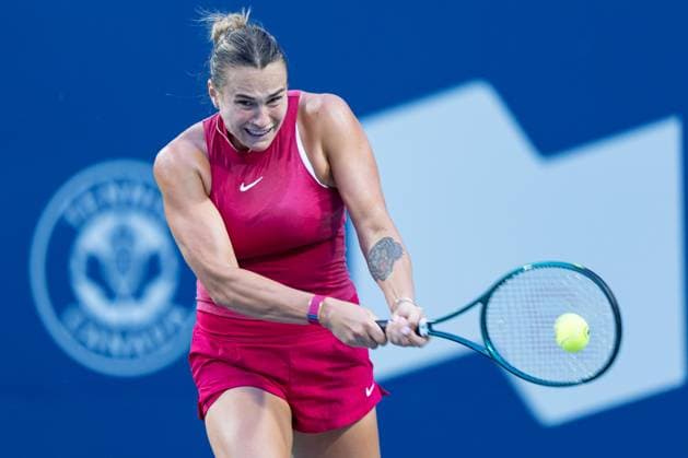 TORONTO, ON - AUGUST 08: Aryna Sabalenka of Russia hits a shot during her second round match of the National Bank Open, part of the WTA, Tennis Damen Tour, at Sobeys Stadium on August 8, 2024 in Toronto, Canada. (Photo by Julian Avram Icon Sportswire) TENNIS: AUG 08 National Bank Open EDITORIAL USE ONLY Icon2408080397
