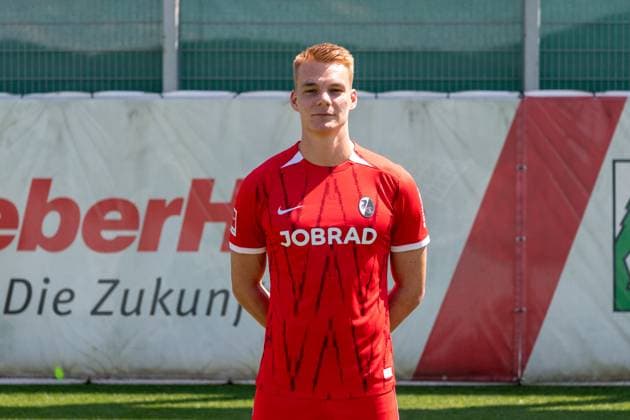 Philipp Lienhart SC Freiburg, 03 GER, SC Freiburg, 1 BL, portrait date 2024 2025, 08 08 2024, GER, SC Freiburg, 1 BL, portrait date 2024 2025, 08 08 2024 Freiburg Copyright: xEibner-Pressefoto WolfgangxFrankx EP_WFK