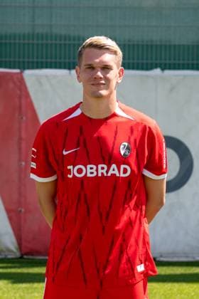 Matthias Ginter SC Freiburg, 28 GER, SC Freiburg, 1 BL, portrait date 2024 2025, 08 08 2024, GER, SC Freiburg, 1 BL, portrait date 2024 2025, 08 08 2024 Freiburg Copyright: xEibner-Pressefoto WolfgangxFrankx EP_WFK