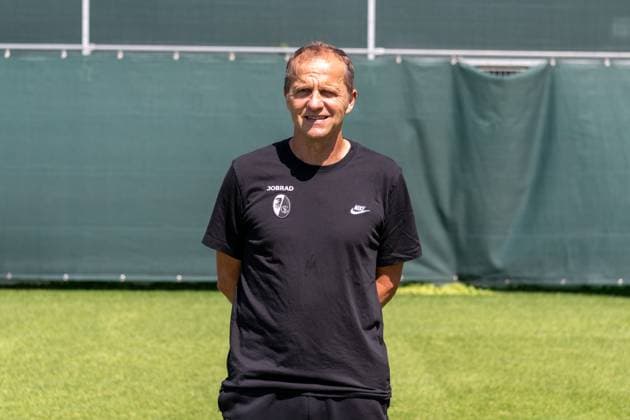 Uwe Vetter SC Freiburg, Masseur, Sports Physiotherapist GER, SC Freiburg, 1 BL, Portraettermin 2024 2025, 08 08 2024, GER, SC Freiburg, 1 BL, Portraettermin 2024 2025, 08 08 2024 Freiburg Copyright: xEibner-Pressefoto WolfgangxFrankx EP_WFK