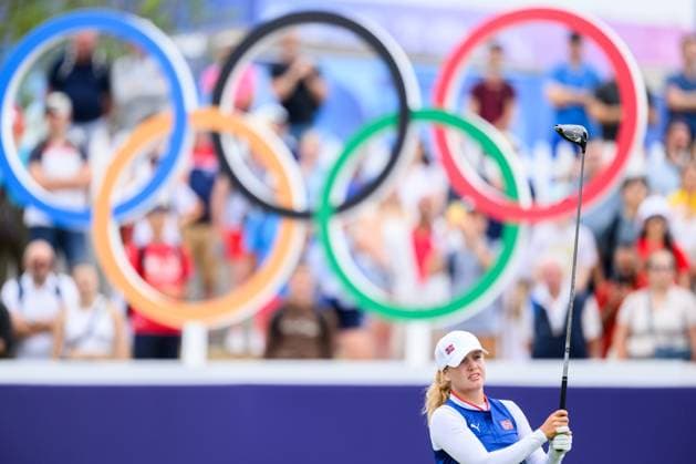240809 Cecilia Borge of Norway competes in women s individual golf round 3 during day 14 of the Paris 2024 Olympic Games on August 9, 2024 in Paris Photo Ludvig Thunman BILDBYRAN code LT LT0665 golf olympic games olympics os ol olympiska spel olympiske leker paris 2024 paris os paris ol 14 bbeng norge  Copyright: LUDVIGxTHUNMAN BB240809LT008