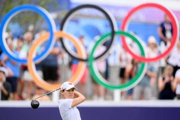 240809 Albane Valenzuela of Switzerland competes in women s individual golf round 3 during day 14 of the Paris 2024 Olympic Games on August 9, 2024 in Paris Photo Ludvig Thunman BILDBYRAN code LT LT0665 golf olympic games olympics os ol olympiska spel olympiske leker paris 2024 paris os paris ol 14 bbeng schweiz  Copyright: LUDVIGxTHUNMAN BB240809LT015