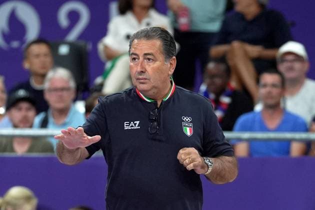 Italy s head coach Ferdinando De Giorgi during Men s Volleyball Bronze Medal Match Italy vs USA at the 2024 Summer Olympics , Friday , August 9 , 2024, in Paris, France.  Copyright: xSpada LaPressex