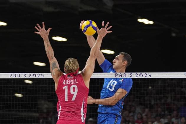 Italy s Roberto Russo during Men s Volleyball Bronze Medal Match Italy vs USA at the 2024 Summer Olympics , Friday , August 9 , 2024, in Paris, France.  Copyright: xSpada LaPressex