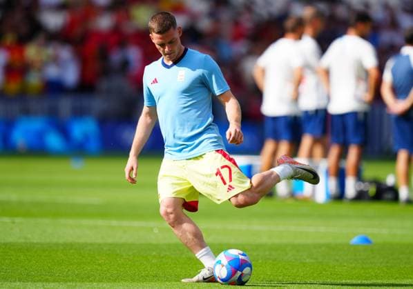 Sergio Gomez of Spain during warm up ahead of the Olympic Men s Football Final, France v Spain Paris 2024 Olympic Games, Olympische Spiele, Olympia, OS Day Fourteen, Paris, France - 09 Aug 2024 EDITORIAL USE ONLY No use with unauthorised audio, video, data, fixture lists (outside the EU), club league logos or live services. Online in-match use limited to 45 images (+15 in extra time). No use to emulate moving images. No use in betting, games or Copyright: xJavierxGarcia Shutterstockx 14622991h