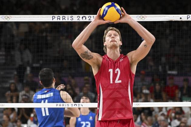 Maxwell Holt (USA), during Men s Volleyball game for third place between Italy and United states, during the Olympic Games, Olympische Spiele, Olympia, OS Paris 2024 JO 2024 : VOLLEYBALL - Italie Vs Etats Unis - 3eme place - Jeux Olympiques 2024 - Paris2024 - 09 08 2024 DPPI Panoramic 