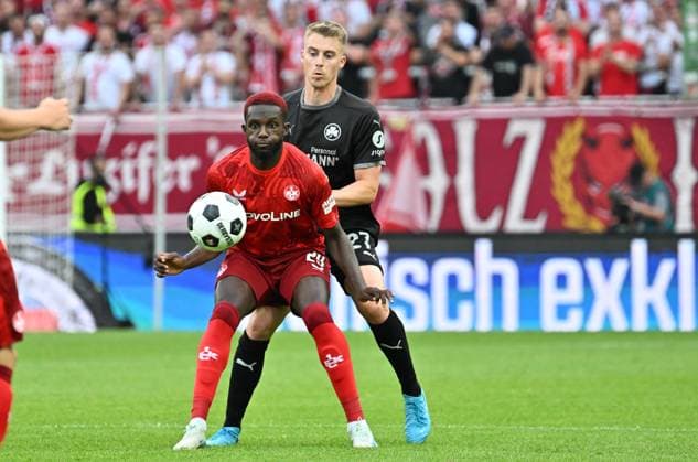 09 08 2024 Soccer Season 2024 2025 2 Soccer Bundesliga 01 Matchday 1 FC Kaiserslautern Rote Teufel SpVgg Greuther Fürth Kleeblatt Sportfoto Zink xwoxzix DFL regulations prohibit any use of photographs as image sequences and or quasi video only for editorial use Richmond Tachie 29, 1 FC Kaiserslautern FCK vor Gian Luca Gian Luca Itter 27, SpVgg Greuther Fürth