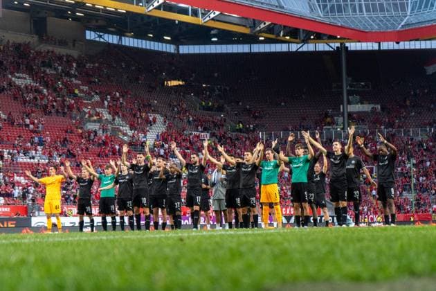 09 08 2024, xhfmx, Soccer 2 Bundesliga, 1 FC Kaiserslautern SpVgg Greuther Fürth emspor, Greuther Fürth thanks the fans DFL DFB REGULATIONS PROHIBIT ANY USE OF PHOTOGRAPHS as IMAGE SEQUENCES and or QUASI VIDEO Kaiserslautern