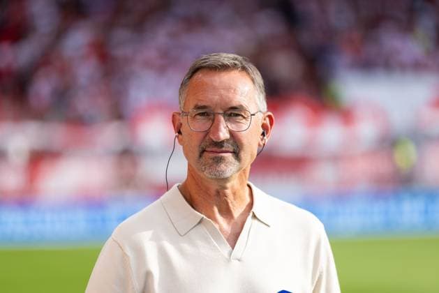 09 08 2024, Football, GER, Season, 2 Liga, Season 2024 2025, SSV Jahn Regensburg SSV Ulm 1846 Soccer Achim Beierlorzer Sports Director SSV Jahn Regensburg DFL REGULATIONS PROHIBIT ANY USE OF PHOTOGRAPHS AS IMAGE SEQUENCES AND OR QUASI VIDEO Regensburg Bayern Germany Jahnstadion Regensburg