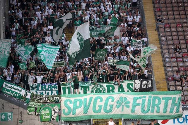Greuter Fürth fans in the guest block 09 08 2024, Football, 2 Bundesliga, FC Kaiserslautern SpVgg Greuther Fürth, 2 Matchday, Season 2024 25, Fritz Walter Stadion, Kaiserslautern, Germany, zmdz, DFB DFL regulations prohibit any use of photographs as image sequences and or quasi video FC Kaiserslautern SpVgg Greuther Fürth