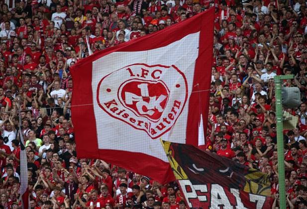 FC Kaiserslautern Flag 09 08 2024, Football, 2 Bundesliga, FC Kaiserslautern SpVgg Greuther Fürth, 2 Matchday, Season 2024 25, Fritz Walter Stadion, Kaiserslautern, Germany, zmdz, DFB DFL regulations prohibit any use of photographs as image sequences and or quasi video FC Kaiserslautern SpVgg Greuther Fürth