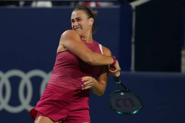 August 9, 2024, Toronto, On, CAN: Aryna Sabalenka of Belarus hits a return to Katie Boulter of Great Britain at the National Bank Open in Toronto on Friday, August 9, 2024. Aryna Sabalenka  - ZUMAc35_ 20240809_zaf_c35_205 Copyright: xChrisxYoungx