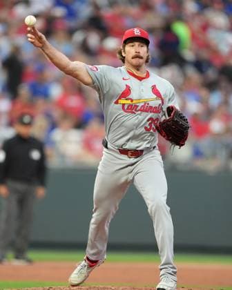 AUG 9, 2024: St. Louis Cardinals pitcher Miles Mikolas (39) tries a pick off throw at Kauffman Stadium Kansas City, Missouri. CSM. Kansas City United States - ZUMAc04_ 20240809_zma_c04_283 Copyright: xJonxRobichaudx