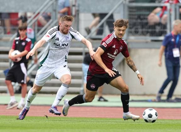 10 08 2024 Soccer Season 2024 2025 2 Soccer Bundesliga 02 Matchday 1 FC Nuremberg FCN Club FC Schalke 04 S04 Knappen Sportfoto Zink DaMa xdaxmax DFL regulations prohibit any use of photographs as image sequences and or quasi video only for editorial use Tobias Mohr 29, FC Schalke 04 S04 Jannik Hofmann 43, 1 FC Nuremberg FCN