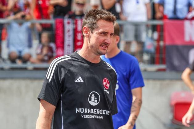 10 08 2024, Football, Season 2024 2025, 2 Bundesliga, 2 Matchday, 1 FC Nürnberg FC Schalke 04, Coach Miroslav Klose 1 FC Nürnberg Nuremberg Max Morlock Stadion Bayern Germany xRHR PHOTO TRx Copyright: TimxRehbein RHR-FOTOx RHR-FOTO TR