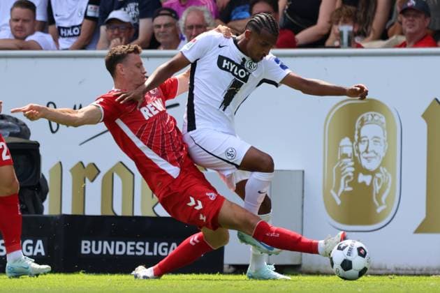 10 08 2024, Football, Men, 2 Bundesliga, Season 2024 2025, SV 07 Elversberg 1 FC Köln, Filimon Gerezgiher SV 07 Elversberg , Eric Martel 1 FC Koeln Elversberg Ursapharm Arena an der Kaiserlinde Saarland Germany EN Copyright: xSebastianxBachx