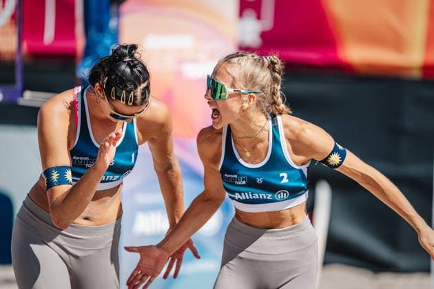 Beach volleyball women Allianz German Beach Tour 2024 Tourstop Kühlungsborn 10 08 2024 f l Janne Uhl and Paula Schürholz Kühlungsborn beach at the pier Mecklenburg Western Pomerania Germany