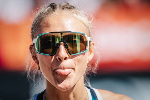Beach volleyball women Allianz German Beach Tour 2024 Tour stop Kühlungsborn 10 08 2024 Paula Schürholz sticks her tongue out Kühlungsborn beach at the pier Mecklenburg Western Pomerania Germany