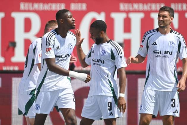 Goal celebration around Ibrahima CISSE 2 v li FC Schalke 04 after goal to 1 0 with Moussa SYLLA FC Schalke 04 re Marcin KAMINSKI FC Schalke 04 Cheering,joy,enthusiasm,action Football 2 Bundesliga 1 FC Nuernberg FC Schalke 04 2 Matchday on 10 08 2023 Max Morlock Stadium Nuernberg, Season 2024 25