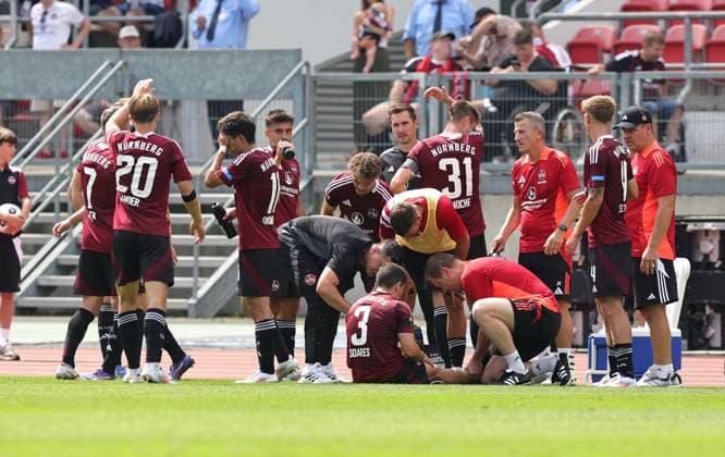 10 08 2024 Soccer Season 2024 2025 2 Soccer Bundesliga 02 Matchday 1 FC Nürnberg FCN Club FC Schalke 04 S04 Knappen Sportfoto Zink DaMa xdaxmax DFL regulations prohibit any use of photographs as image sequences and or quasi video only for editorial use Miroslav Klose Trainer 1 FC Nürnberg FCN gives instructions in drinking break
