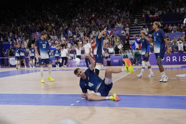Paris 2024 - Volleyball Final - France vs Poland Jean Patry of France (4) at the men s volleyball gold medal match between France and Poland during the Paris 2024 Olympic Games, Olympische Spiele, Olympia, OS at the South Paris Arena 1 in Paris, France on August 10, 2024. Photo by Nicolas Gouhier ABACAPRESS.COM Paris France  Copyright: xNicolasxGouhier ABACAx