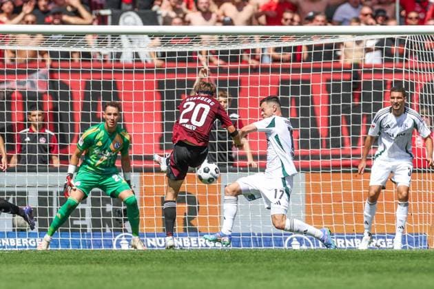 10 08 2024, Soccer, Season 2024 2025, 2 Bundesliga, 2 Matchday, 1 FC Nürnberg FC Schalke 04, Casper Jander 1 FC Nürnberg scores the goal to make it 2 to 1 Nürnberg Max Morlock Stadion Bayern Germany xRHR PHOTO TRx Copyright: TimxRehbein RHR-FOTOx RHR-FOTO TR