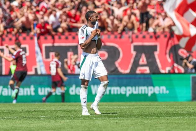 10 08 2024, Football, Season 2024 2025, 2 Bundesliga, 2 Matchday, 1 FC Nürnberg FC Schalke 04, Moussa Sylla FC Schalke 04 Nürnberg Max Morlock Stadion Bayern Germany xRHR PHOTO TRx Copyright: TimxRehbein RHR-FOTOx RHR-FOTO TR