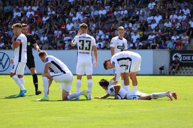 10 08 2024, Football, Men, 2 Bundesliga, Season 2024 2025, SV 07 Elversberg 1 FC Köln, Frederik Schmahl SV 07 Elversberg injured Elversberg Ursapharm Arena an der Kaiserlinde Saarland Germany EN Copyright: xSebastianxBachx