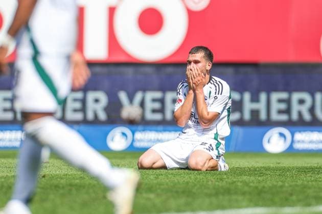 10 08 2024, Football, Season 2024 2025, 2 Bundesliga, 2 Matchday, 1 FC Nürnberg FC Schalke 04, Mehmet Can Aydin FC Schalke 04 Nürnberg Max Morlock Stadion Bayern Germany xRHR PHOTO TRx Copyright: TimxRehbein RHR-FOTOx RHR-FOTO TR