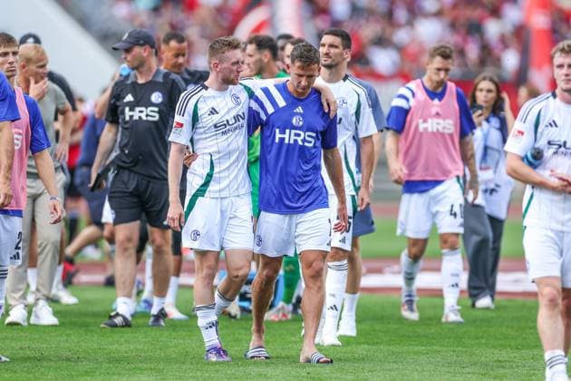 10 08 2024, Football, Season 2024 2025, 2 Bundesliga, 2 Matchday, 1 FC Nürnberg FC Schalke 04, f l Tobias Mohr FC Schalke 04 , Paul Seguin FC Schalke 04 Nürnberg Max Morlock Stadion Bayern Germany xRHR PHOTO TRx Copyright: TimxRehbein RHR-FOTOx RHR-FOTO TR