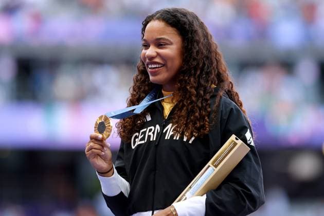 OGUNLEYE Yemisi Team GER Olympic champion 9 Day Athletics Shot put Award ceremony Paris Olympic Games 2024 10 08 2024 Paris Copyright: xLacixPerenyix