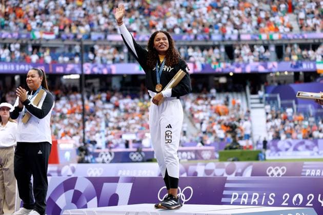 OGUNLEYE Yemisi Team GER Olympic champion 9 Day Athletics Shot put Award ceremony Paris Olympic Games 2024 10 08 2024 Paris Copyright: xLacixPerenyix
