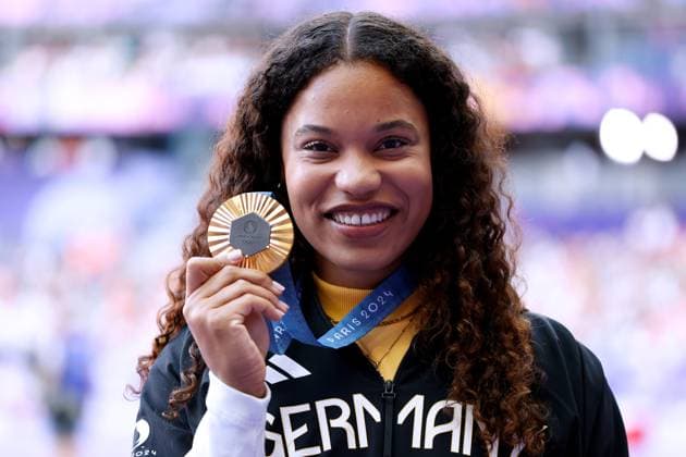 OGUNLEYE Yemisi Team GER Olympic champion 9 Day Athletics Shot put Award ceremony Paris Olympic Games 2024 10 08 2024 Paris Copyright: xLacixPerenyix