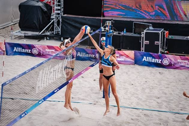Beach volleyball women Allianz German Beach Tour 2024 Tourstop Kühlungsborn 10 08 2024 v l Sarah Schulz vs Stefanie Klatt Kühlungsborn beach at the pier Mecklenburg Western Pomerania Germany