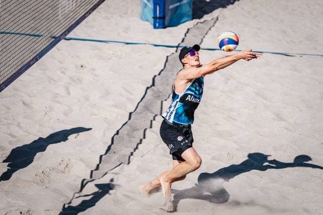 Beach volleyball men Allianz German Beach Tour 2024 Tourstop Kühlungsborn 10 08 2024 Robin Sowa plays the ball Kühlungsborn beach at the pier Mecklenburg Western Pomerania Germany