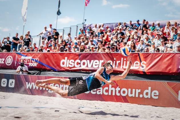 Beach volleyball men Allianz German Beach Tour 2024 Tourstop Kühlungsborn 10 08 2024 Lui Wüst jumps for the ball Kühlungsborn beach at the pier Mecklenburg Western Pomerania Germany