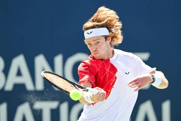 MONTREAL, QC - AUGUST 10: Andrey Rublev returns the ball during a third round match at ATP, Tennis Herren National Bank Open on August 10, 2024 at IGA Stadium in Montreal, QC (Photo by David Kirouac Icon Sportswire) TENNIS: AUG 10 National Bank Open EDITORIAL USE ONLY Icon240810060