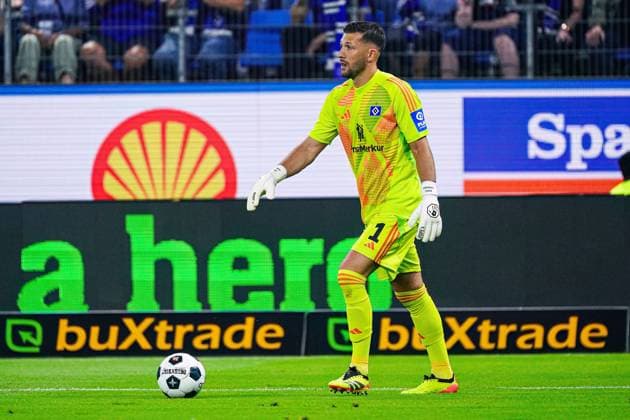 Daniel Heuer Fernandes Hamburger SV, 01 GER, Hamburger SV vs Hertha BSC, Football, 2 Bundesliga, Matchday 2, Season 2024 2025, 10 08 2024 DFL REGULATIONS PROHIBIT ANY USE OF PHOTOGRAPHS AS IMAGE SEQUENCES AND OR QUASI VIDEO GER, Hamburger SV vs Hertha BSC, Football, 2 Bundesliga, Matchday 2, Season 2024 2025, 10 08 2024 Hamburg Copyright: xEibner-Pressefoto MarcelxvonxFehrnx EP_MFN
