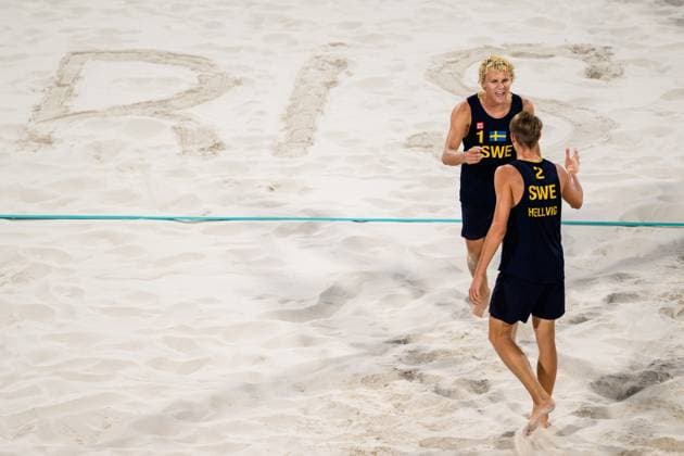 240810 David Ahman and Jonatan Hellvig of Sweden in men s beach volleyball final between Sweden and Germany during day 15 of the Paris 2024 Olympic Games on August 10, 2024 in Paris Photo Joel Marklund BILDBYRAN kod JM LT0671 beachvolleyboll beach volleyball sandvolleyball olympic games olympics os ol olympiska spel olympiske leker paris 2024 paris os paris ol 15 bbeng final os final olympic final  Copyright: JOELxMARKLUND BB240810JM064