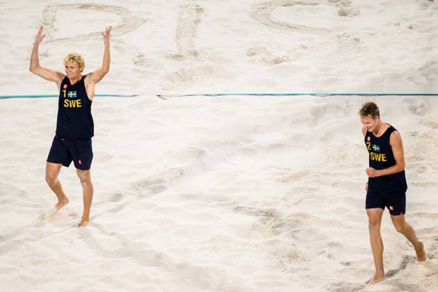 240810 David Ahman and Jonatan Hellvig of Sweden celebrate in men s beach volleyball final between Sweden and Germany during day 15 of the Paris 2024 Olympic Games on August 10, 2024 in Paris Photo Joel Marklund BILDBYRAN kod JM LT0671 beachvolleyboll beach volleyball sandvolleyball olympic games olympics os ol olympiska spel olympiske leker paris 2024 paris os paris ol 15 bbeng final os final olympic final jubel  Copyright: JOELxMARKLUND BB240810JM079