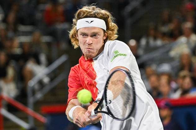 August 10, 2024, Montreal, Pq, Canada: Andrey Rublev of Russia plays a shot to Jannik Sinner of Italy during their quarter-final match at the National Bank Open tennis tournament in Montreal, Saturday, August 10, 2024. Andrey Rublev, Jannik Sinner,  - ZUMAc35_ 20240810_zaf_c35_252 Copyright: xGrahamxHughesx