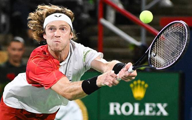 August 10, 2024, Montreal, Pq, Canada: Andrey Rublev of Russia plays a shot to Jannik Sinner of Italy during their quarter-final match against at the National Bank Open tennis tournament in Montreal, Saturday, August 10, 2024. Andrey Rublev, Jannik Sinner,  - ZUMAc35_ 20240810_zaf_c35_276 Copyright: xGrahamxHughesx