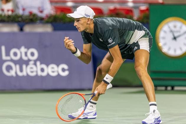 August 10, 2024, Montreal, Quebec, Canada: MATTEO ARNALDI from Italia waiting service in first set against Kei Nishikori from Japan in quarter final of Canadian Open at IGA Stadium in Montreal, Quebec, Canada Montreal Canada - ZUMAl189 20240810_zsp_l189_078 Copyright: xYannickxLegarex