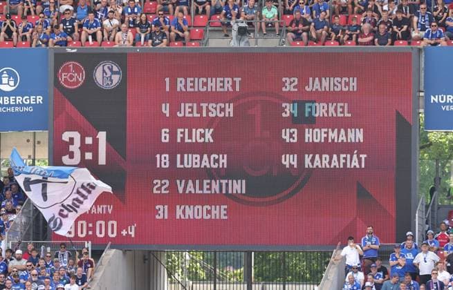 10 08 2024 Soccer Season 2024 2025 2 Soccer Bundesliga 02 Matchday 1 FC Nürnberg FCN Club FC Schalke 04 S04 Knappen Sportfoto Zink DaMa xdaxmax DFL regulations prohibit any use of photographs as image sequences and or quasi video only for editorial use Symbolbild Symbol photo Feature Impression Scoreboard with final sand 3 1 for FCN