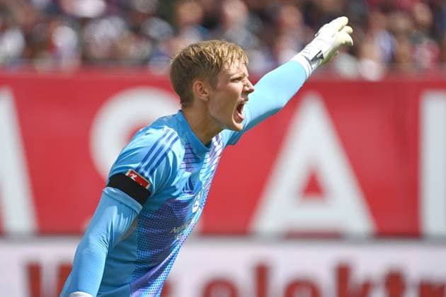 Goalkeeper Jan REICHERT 1 FC Nuernberg , gestures,gives instructions,action,single image,cropped single motif,half figure,half figure Soccer 2 Bundesliga 1 FC Nuernberg FC Schalke 04 3 1 2 Matchday on 10 08 2023 Max Morlock Stadium Nuernberg, Season 2024 25