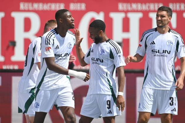 Goal celebration around Ibrahima CISSE 2 v li FC Schalke 04 after scoring 1 0 with Moussa SYLLA FC Schalke 04 re Marcin KAMINSKI FC Schalke 04 Cheering,joy,enthusiasm,action Football 2 Bundesliga 1 FC Nuernberg FC Schalke 04 3 1 2 Matchday on 10 08 2024 Max Morlock Stadium Nuernberg, Season 2024 25
