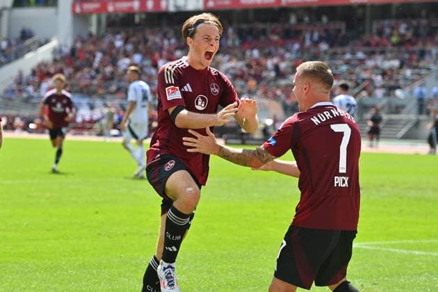 Goal celebration Caspar JANDER 1 FC Nuernberg after goal to 1 1 with Florian PICK 1 FC Nuernberg , jubilation,joy,enthusiasm, action Football 2 Bundesliga 1 FC Nuernberg FC Schalke 04 3 1 2 Matchday on 10 08 2024 Max Morlock Stadium Nuernberg, Season 2024 25