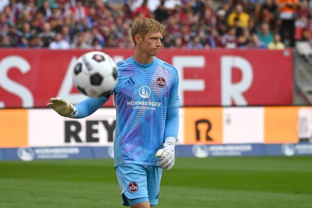 Goalkeeper Jan REICHERT 1 FC Nuernberg , Action,single picture,cropped single motif,half figure,half figure, Soccer 2 Bundesliga 1 FC Nuernberg FC Schalke 04 3 1 2 Matchday on 10 08 2023 Max Morlock Stadium Nuernberg, Season 2024 25